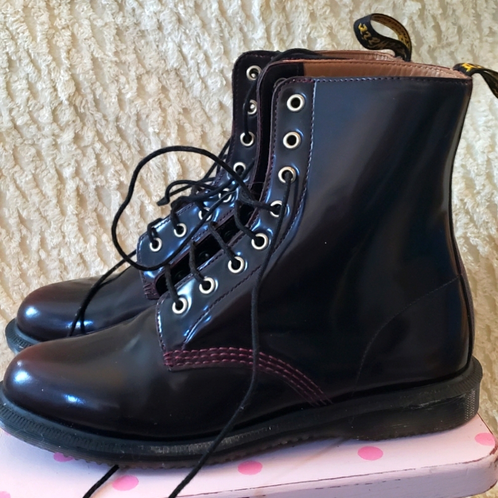 doc martens  worn once in brand new condition..cherry red size 9